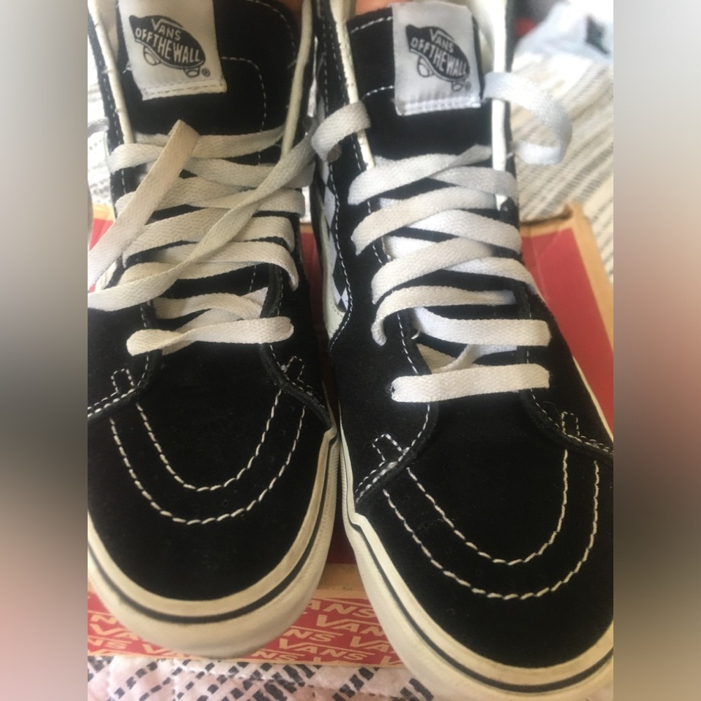 Vans in great condition black & white, US woman Sz 8, Mens 6.5 #SHTOL. 👟 - Picture 5 of 6
